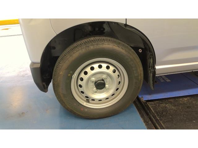 ハイゼットカーゴDXサポカーSワイド適合 ラジオ エアコン アクセサリーソケット コーナーセンサー アイドリングストップ 光軸調整ダイヤル 横滑り防止機能 誤発進抑制機能 パワーウインドウ キーレス(神奈川県)の中古車