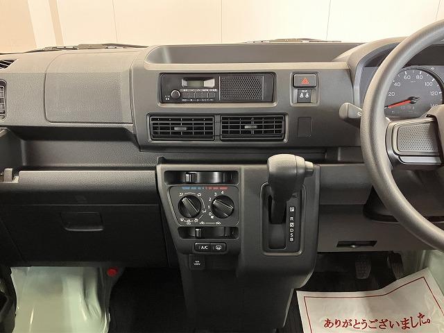 ハイゼットカーゴＤＸサポカーＳワイド適合　ラジオ　エアコン　アクセサリーソケット　コーナーセンサー　アイドリングストップ　光軸調整ダイヤル　横滑り防止機能　誤発進抑制機能　パワーウインドウ　キーレス（神奈川県）の中古車