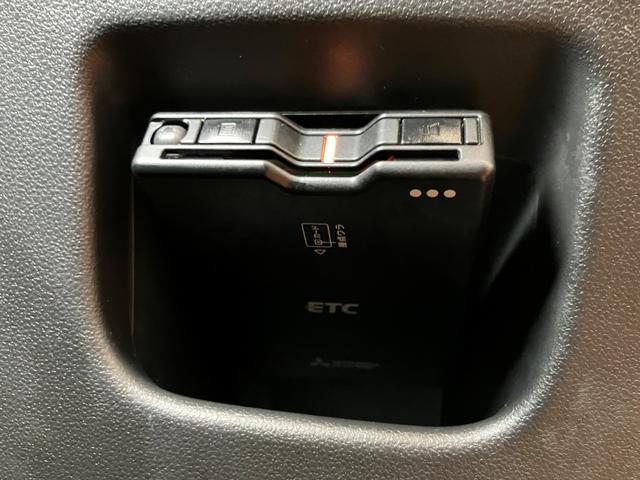 ムーヴカスタム　ＸリミテッドII　ＳＡIII　カーナビ　ＵＳＢサポカーＳワイド適合　パノラマモニター対応　ステアリングスイッチ　ＵＳＢ接続端子　Ｐスタート　運転席シートヒーター　アイドリングストップ　横滑り防止機能　誤発進抑制機能　オートハイビーム　　キーフリー（神奈川県）の中古車