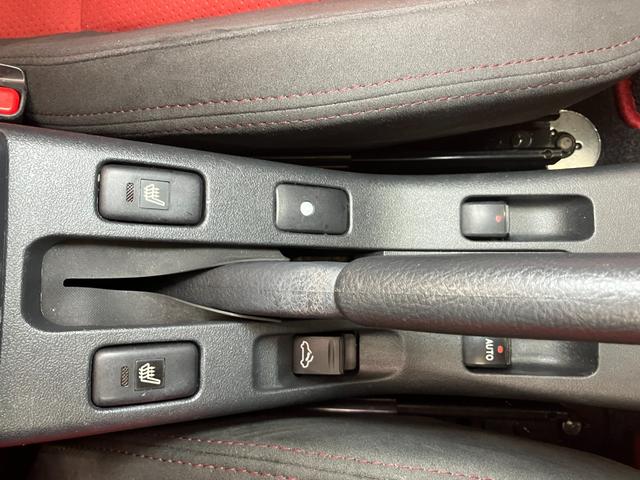 コペンローブ　オープンカー　カーナビ　ＥＴＣオープンカー　二人乗　アクティブトップ　Ｂカメラ　シートヒーター　Ｐスタート　ステアリングスイッチ　オートエアコン　ＥＴＣ　レカロ製スポーツシート　キーフリー（神奈川県）の中古車