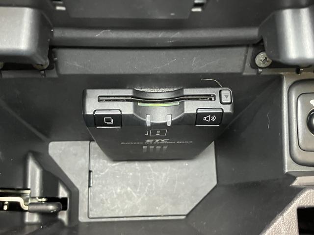 コペンローブ　オープンカー　カーナビ　ＥＴＣオープンカー　二人乗　アクティブトップ　Ｂカメラ　シートヒーター　Ｐスタート　ステアリングスイッチ　オートエアコン　ＥＴＣ　レカロ製スポーツシート　キーフリー（神奈川県）の中古車