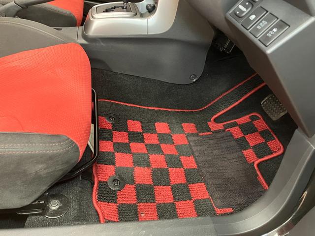 コペンローブ　オープンカー　カーナビ　ＥＴＣオープンカー　二人乗　アクティブトップ　Ｂカメラ　シートヒーター　Ｐスタート　ステアリングスイッチ　オートエアコン　ＥＴＣ　レカロ製スポーツシート　キーフリー（神奈川県）の中古車