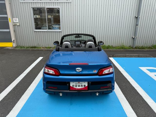 コペンＧＲ　スポーツオープンカー　二人乗　アクティブトップ　ｍｏｍｏ製ステアリングホイール　レカロ製スポーツシート　ＢＢＳ製アルミホイール　シートヒーター　ステアリングスイッチ　Ｐスタート　純正カーナビ　キーフリー（神奈川県）の中古車