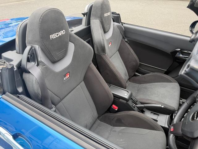 コペンＧＲ　スポーツオープンカー　二人乗　アクティブトップ　ｍｏｍｏ製ステアリングホイール　レカロ製スポーツシート　ＢＢＳ製アルミホイール　シートヒーター　ステアリングスイッチ　Ｐスタート　純正カーナビ　キーフリー（神奈川県）の中古車