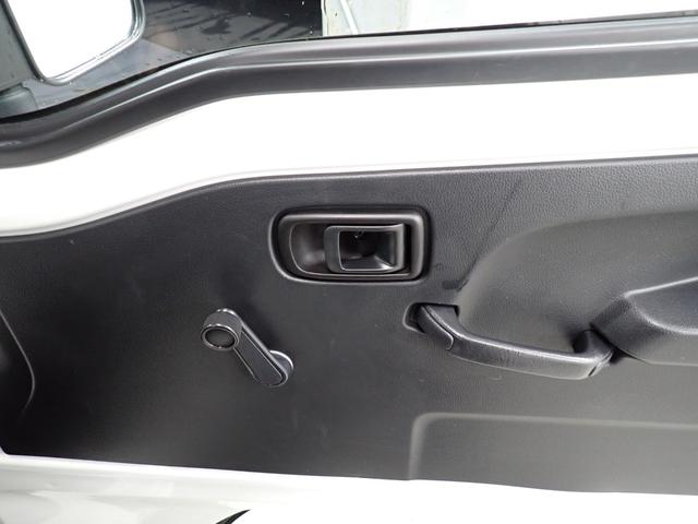 ハイゼットトラックスタンダードＳＡIIIｔ衝突被害軽減ブレーキ　横滑り防止装置　パートタイム４ＷＤ　５速ＭＴ車　純正オーディオ　バイザー　マット　フロアマット　ゲートプロテクター　スペアタイヤ　エアコン　手動式ウィンドウ　マニュアルレベリング（岐阜県）の中古車