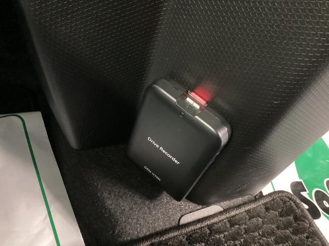 タントカスタムＲＳセレクション衝突被害軽減ブレーキ　横滑り防止装置　オートマチックハイビーム　アイドリングストップ　ステアリングスイッチ　オートライト　キーフリーシステム　オートエアコン　９インチナビ　ドラレコ　ＥＴＣ（岐阜県）の中古車