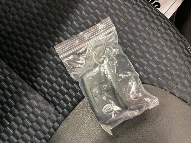 タントカスタムＸ衝突被害軽減ブレーキ　横滑り防止装置　オートマチックハイビーム　アイドリングストップ　ステアリングスイッチ　ＬＥＤオートライト　キーフリーシステム　オートエアコン　シートヒーター　マット　バイザー（岐阜県）の中古車