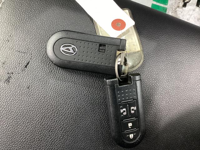 タントカスタムＲＳ　トップエディションＳＡII衝突被害軽減ブレーキ　横滑り防止装置　ターボ　アイドリングストップ　ステアリングスイッチ　オートライト　キーフリーシステム　オートエアコン　８インチナビ　社外ドラレコ　社外ＥＴＣ　マット　バイザー（岐阜県）の中古車