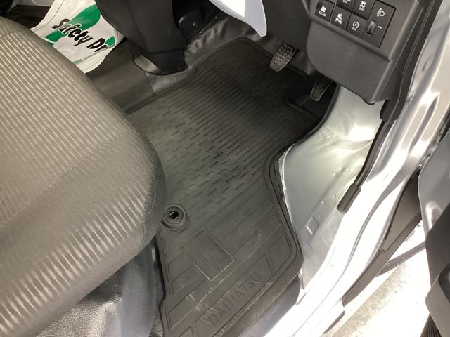 ハイゼットカーゴＤＸ衝突被害軽減ブレーキ　横滑り防止装置　４ＷＤ　オートマチックハイビーム　アイドリングストップ　オートライト　キーレス　ラジオ　エアコン　マット（岐阜県）の中古車