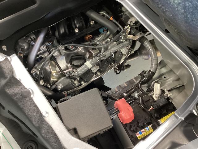 ハイゼットカーゴＤＸ衝突被害軽減ブレーキ　横滑り防止装置　４ＷＤ　オートマチックハイビーム　アイドリングストップ　オートライト　キーレス　ラジオ　エアコン　マット（岐阜県）の中古車