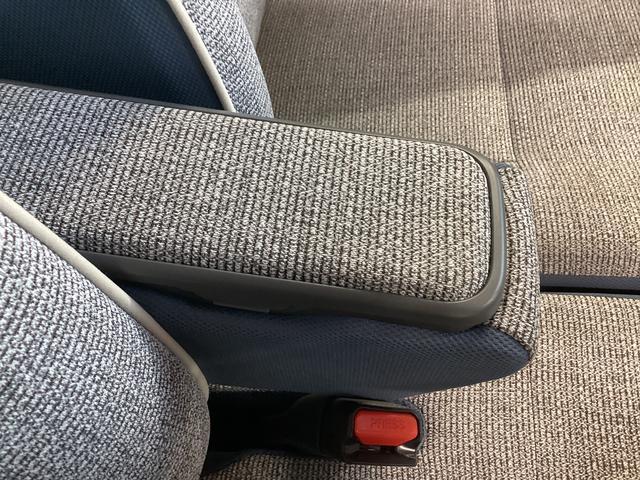 ムーヴキャンバスストライプスG衝突被害軽減ブレーキ 横滑り防止装置 オートマチックハイビーム アイドリングストップ ステアリングスイッチ オートライト キーフリーシステム オートエアコン ナビ ドラレコ ETC マット(岐阜県)の中古車