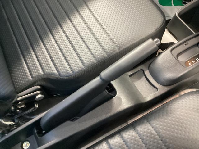 ハイゼットトラックスタンダード衝突被害軽減ブレーキ　横滑り防止装置　４ＷＤ　ＣＶＴ　オートマチックハイビーム　アイドリングストップ　オートライト　エアコン　パワステ　ラジオ　マット（岐阜県）の中古車