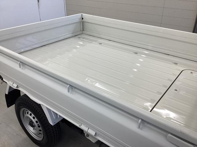 ハイゼットトラックスタンダード衝突被害軽減ブレーキ　横滑り防止装置　４ＷＤ　ＣＶＴ　オートマチックハイビーム　アイドリングストップ　オートライト　エアコン　パワステ　ラジオ　マット（岐阜県）の中古車