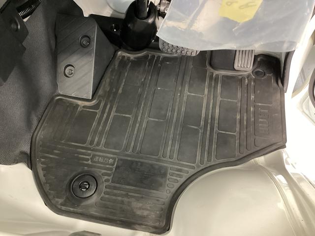 ハイゼットトラックスタンダード衝突被害軽減ブレーキ　横滑り防止装置　４ＷＤ　ＣＶＴ　エアコン　パワステ　ラジオ　オートハイビーム　アイドリングストップ　オートライト（岐阜県）の中古車
