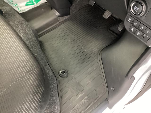 ハイゼットカーゴクルーズターボ衝突被害軽減ブレーキ　横滑り防止装置　４ＷＤ　オートマチックハイビーム　アイドリングストップ　オートライト　キーフリーシステム　エアコン　パワステ　マット（岐阜県）の中古車