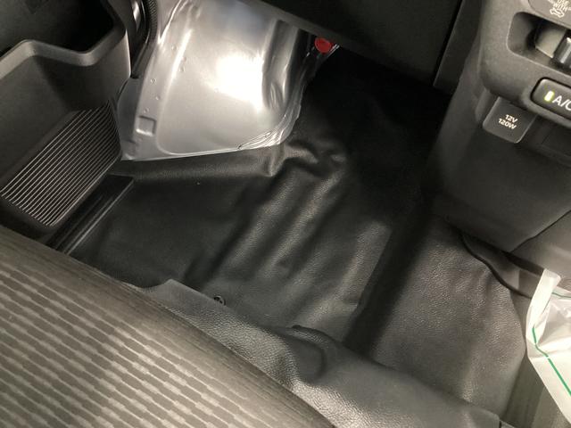 ハイゼットカーゴＤＸ衝突被害軽減ブレーキ　横滑り防止装置　４ＷＤ　ＣＶＴ　オートマチックハイビーム　アイドリングストップ　オートライト　キーレス　エアコン　ラジオ（岐阜県）の中古車