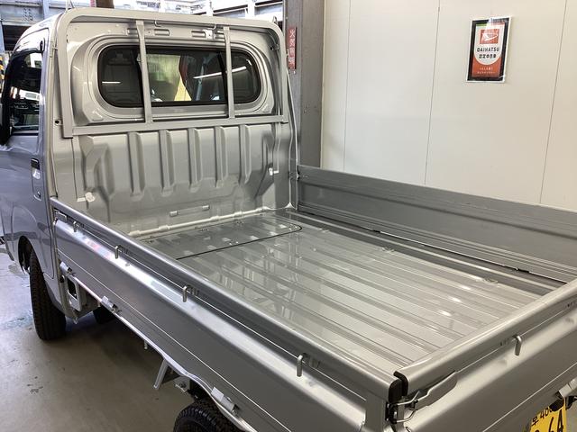 ハイゼットトラックスタンダード衝突被害軽減ブレーキ　横滑り防止装置　４ＷＤ　ＣＶＴ　オートマチックハイビーム　アイドリングストップ　オートライト　エアコン　パワステ　ラジオ　マット　バイザー（岐阜県）の中古車