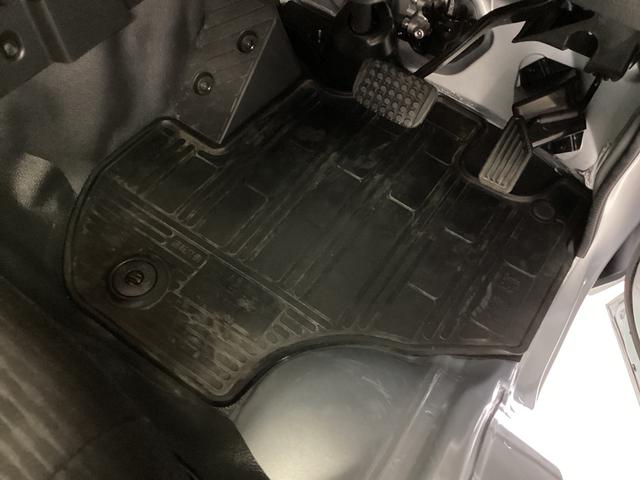 ハイゼットトラックジャンボエクストラ衝突被害軽減ブレーキ　横滑り防止装置　４ＷＤ　ＣＶＴ　エアコン　パワステ　オートハイビーム　アイドリングストップ　ＬＥＤオートライト　キーフリーシステム　マット（岐阜県）の中古車