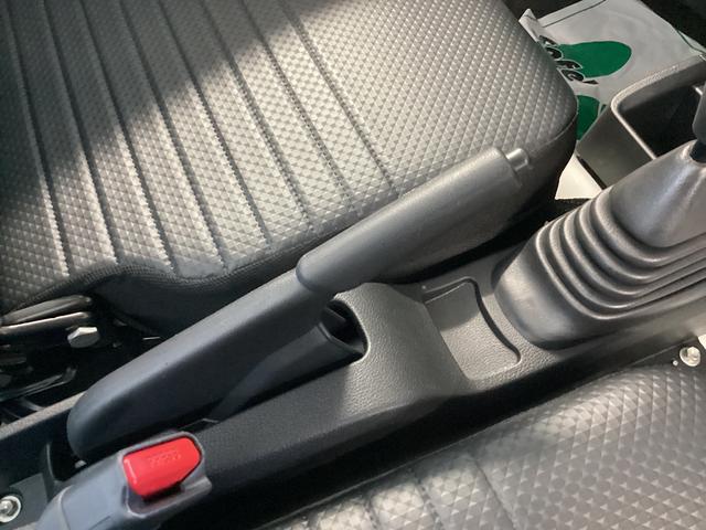 ハイゼットトラックスタンダード衝突被害軽減ブレーキ　横滑り防止装置　４ＷＤ　ＭＴ　エアコン　パワステ　ラジオ　オートハイビーム　アイドリングストップ　オートライト　マット　バイザー（岐阜県）の中古車