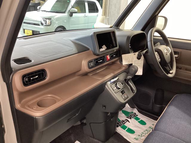 ムーヴキャンバスセオリーＧ衝突被害軽減ブレーキ　横滑り防止装置　４ＷＤ　オートハイビーム　アイドリングストップ　ステアリングスイッチ　オートライト　キーフリーシステム　オートエアコン　パノラマカメラ（岐阜県）の中古車