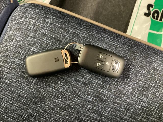 ムーヴキャンバスセオリーＧ衝突被害軽減ブレーキ　横滑り防止装置　４ＷＤ　オートハイビーム　アイドリングストップ　ステアリングスイッチ　オートライト　キーフリーシステム　オートエアコン　パノラマカメラ（岐阜県）の中古車