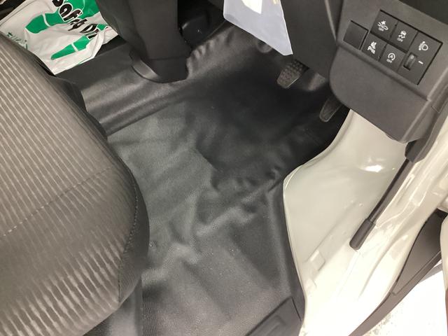ハイゼットカーゴＤＸ衝突被害軽減ブレーキ　横滑り防止装置　２ＷＤ　ＣＶＴ　エアコン　パワステ　ラジオ　オートハイビーム　アイドリングストップ　オートライト（岐阜県）の中古車