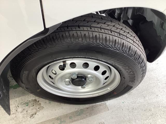 ハイゼットカーゴＤＸ衝突被害軽減ブレーキ　横滑り防止装置　２ＷＤ　ＣＶＴ　エアコン　パワステ　ラジオ　オートハイビーム　アイドリングストップ　オートライト（岐阜県）の中古車