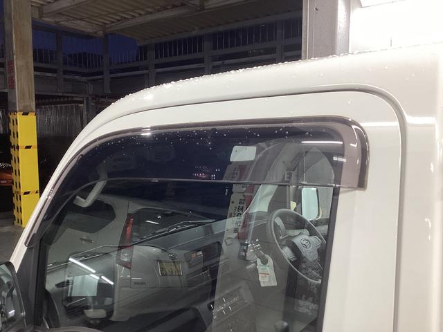 ハイゼットトラックスタンダード衝突被害軽減ブレーキ　横滑り防止装置　２ＷＤ　ＭＴ　エアコン　パワステ　ラジオ　オートハイビーム　アイドリングストップ　オートライト　マット　バイザー　マット　バイザー（岐阜県）の中古車
