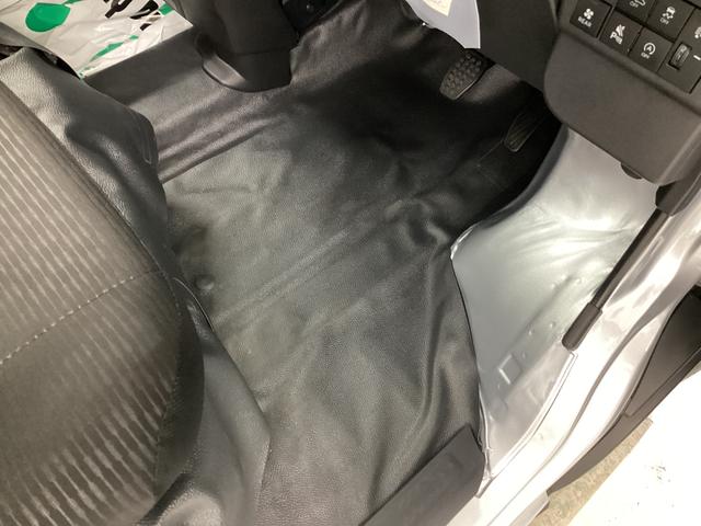 ハイゼットカーゴＤＸ衝突被害軽減ブレーキ　横滑り防止装置　４ＷＤ　ＣＶＴ　エアコン　パワステ　ラジオ　オートハイビーム　アイドリングストップ　オートライト（岐阜県）の中古車