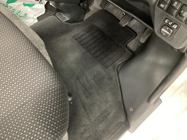 ハイゼットカーゴクルーズＳＡIII衝突被害軽減ブレーキ　横滑り防止装置　４ＷＤ　ＭＴ　エアコン　パワステ　ＣＤチューナー　オートハイビーム　アイドリングストップ　オートライト　キーレス　マット　バイザー（岐阜県）の中古車