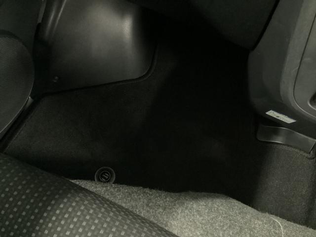 ハイゼットカーゴクルーズＳＡIII衝突被害軽減ブレーキ　横滑り防止装置　４ＷＤ　ＭＴ　エアコン　パワステ　ＣＤチューナー　オートハイビーム　アイドリングストップ　オートライト　キーレス　マット　バイザー（岐阜県）の中古車