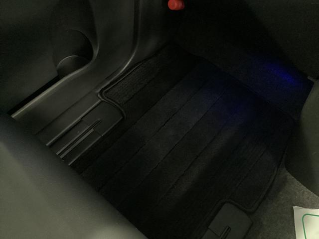 タントカスタムＲＳ　トップエディションリミテッドＳＡIII衝突被害軽減ブレーキ　横滑り防止装置　４ＷＤ　オートハイビーム　アイドリングストップ　ステアリングスイッチ　オートライト　キーフリー　エアコン　ナビ　ドラレコ　パノラマカメラ　ＥＴＣ　マット　バイザー（岐阜県）の中古車