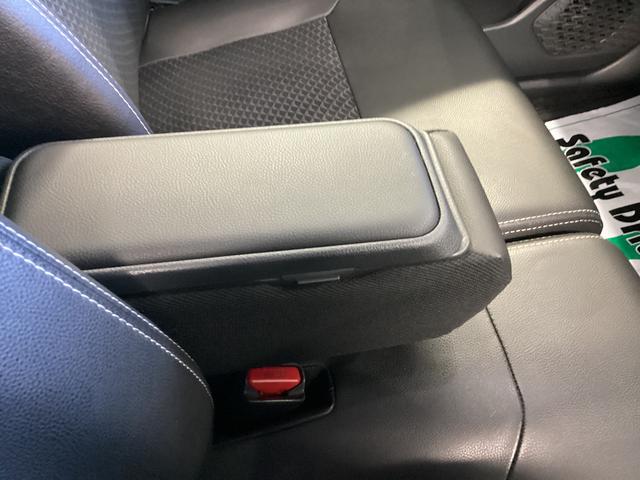 ムーヴカスタム　ＲＳ　ハイパーリミテッドＳＡIII衝突被害軽減ブレーキ　横滑り防止装置　オートハイビーム　アイドリングストップ　ステアリングスイッチ　オートライト　キーフリー　オートエアコン　ナビ　ドラレコ　パノラマカメラ　ＥＴＣ　マット　バイザー（岐阜県）の中古車