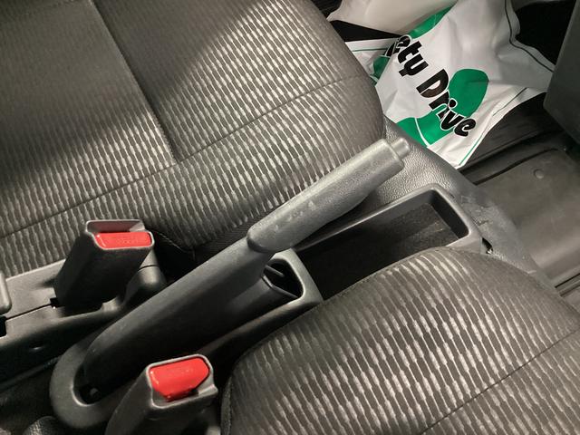 ハイゼットカーゴDX衝突被害軽減ブレーキ 横滑り防止装置 2WD CVT エアコン パワステ ラジオ オートハイビーム アイドリングストップ オートライト キーレス ETC マット バイザー(岐阜県)の中古車