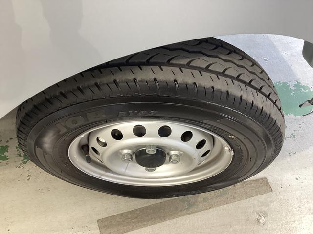 ハイゼットトラックスタンダード衝突被害軽減ブレーキ　横滑り防止装置　４ＷＤ　ＣＶＴ　エアコン　パワステ　ラジオ　オートハイビーム　アイドリングストップ　オートライト　マット　バイザー（岐阜県）の中古車