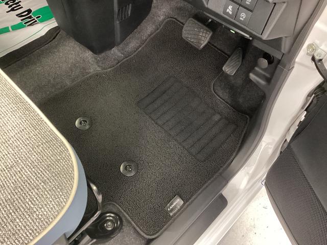 ムーヴキャンバスストライプスＧ衝突被害軽減ブレーキ　横滑り防止装置　オートハイビーム　アイドリングストップ　ステアリングスイッチ　オートライト　キーフリーシステム　オートエアコン　ナビ　ドラレコ　パノラマカメラ　ＥＴＣ　マット（岐阜県）の中古車