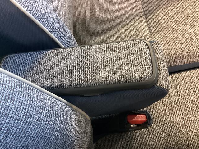 ムーヴキャンバスストライプスＧ衝突被害軽減ブレーキ　横滑り防止装置　オートハイビーム　アイドリングストップ　ステアリングスイッチ　オートライト　キーフリーシステム　オートエアコン　ナビ　ドラレコ　パノラマカメラ　ＥＴＣ　マット（岐阜県）の中古車