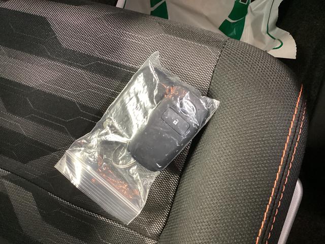 タフトＧ衝突被害軽減ブレーキ　横滑り防止装置　４ＷＤ　オートハイビーム　アイドリングストップ　ステアリングスイッチ　オートライト　キーフリーシステム　オートエアコン（岐阜県）の中古車