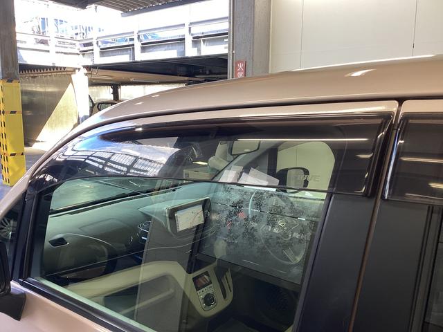 ムーヴＸ　ＳＡIII衝突被害軽減ブレーキ　横滑り防止装置　オートハイビーム　アイドリングストップ　ステアリングスイッチ　オートライト　キーフリーシステム　オートエアコン　ナビ　ドラレコ　バックカメラ　マット　バイザー（岐阜県）の中古車