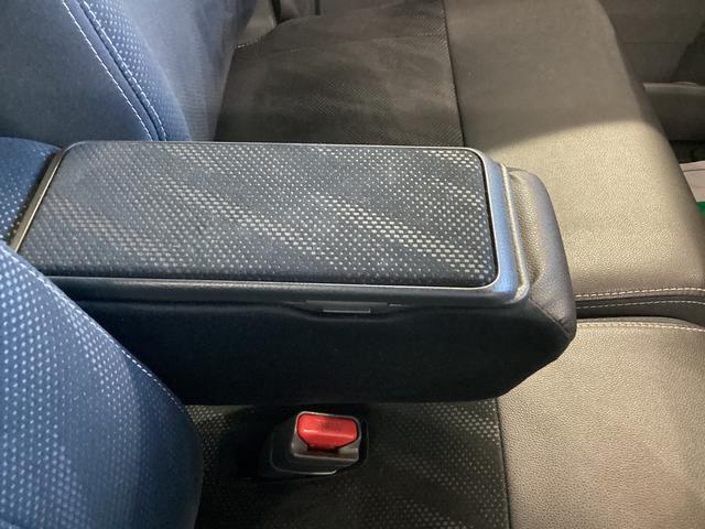 タントカスタムＸ　トップエディションＳＡ衝突被害軽減ブレーキ　横滑り防止装置　アイドリングストップ　ステアリングスイッチ　オートライト　キーフリーシステム　オートエアコン　ナビ　バックカメラ　マット　バイザー（岐阜県）の中古車