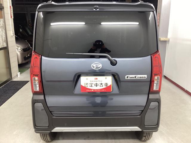 タントファンクロス衝突被害軽減ブレーキ　横滑り防止装置　４ＷＤ　オートハイビーム　アイドリングストップ　ステアリングスイッチ　オートライト　キーフリーシステム　オートエアコン　パノラマカメラ（岐阜県）の中古車