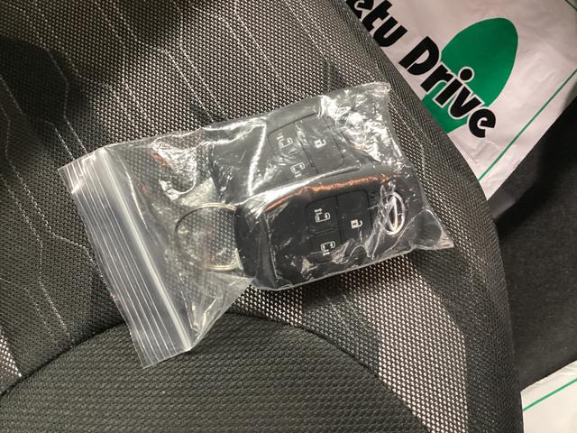 タントファンクロス衝突被害軽減ブレーキ　横滑り防止装置　４ＷＤ　オートハイビーム　アイドリングストップ　ステアリングスイッチ　オートライト　キーフリーシステム　オートエアコン　パノラマカメラ（岐阜県）の中古車