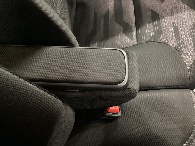 タントファンクロス衝突被害軽減ブレーキ　横滑り防止装置　４ＷＤ　オートハイビーム　アイドリングストップ　ステアリングスイッチ　オートライト　キーフリーシステム　オートエアコン　パノラマカメラ（岐阜県）の中古車