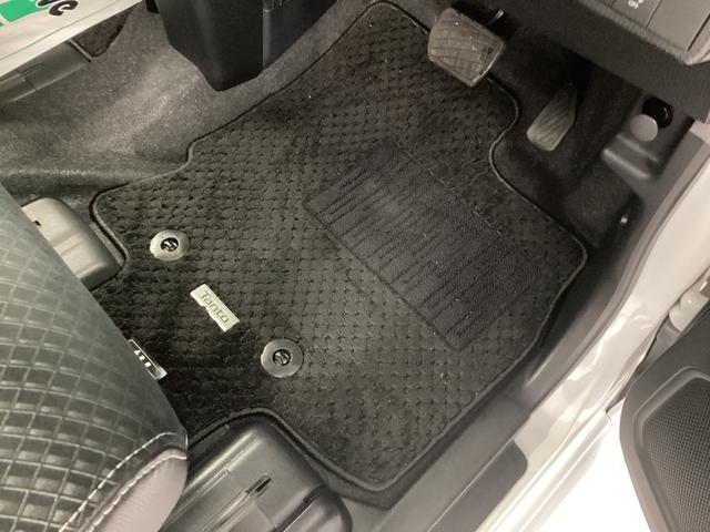 タントカスタムＲＳセレクション衝突被害軽減ブレーキ　横滑り防止装置　４ＷＤ　オートハイビーム　アイドリングストップ　ステアリングスイッチ　オートライト　キーフリー　エアコン　ナビ　ドラレコ　バックカメラ　ＥＴＣ　マット　バイザー（岐阜県）の中古車