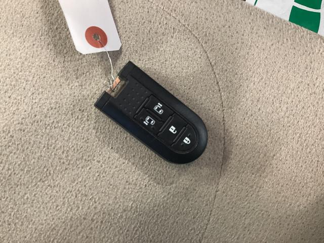 ムーヴキャンバスXメイクアップリミテッド SAIII衝突被害軽減ブレーキ 横滑り防止装置 オートハイビーム アイドリングストップ ステアリングスイッチ オートライト キーフリーシステム オートエアコン パノラマカメラ ETC マット バイザー(岐阜県)の中古車