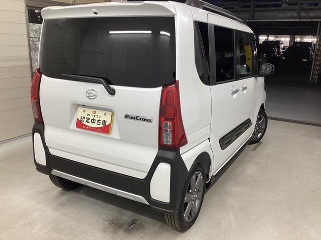 タントファンクロスターボ衝突被害軽減ブレーキ　横滑り防止装置　４ＷＤ　オートハイビーム　アイドリングストップ　ステアリングスイッチ　オートライト　キーフリーシステム　オートエアコン　パノラマカメラ（岐阜県）の中古車