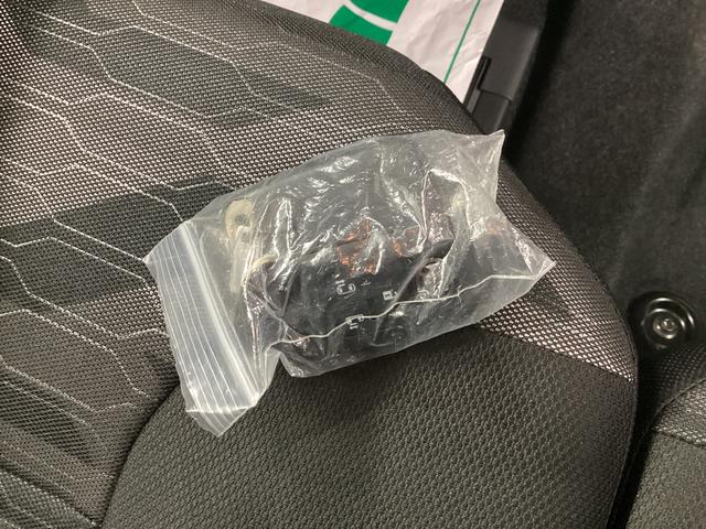 タントファンクロスターボ衝突被害軽減ブレーキ　横滑り防止装置　４ＷＤ　オートハイビーム　アイドリングストップ　ステアリングスイッチ　オートライト　キーフリーシステム　オートエアコン　パノラマカメラ（岐阜県）の中古車