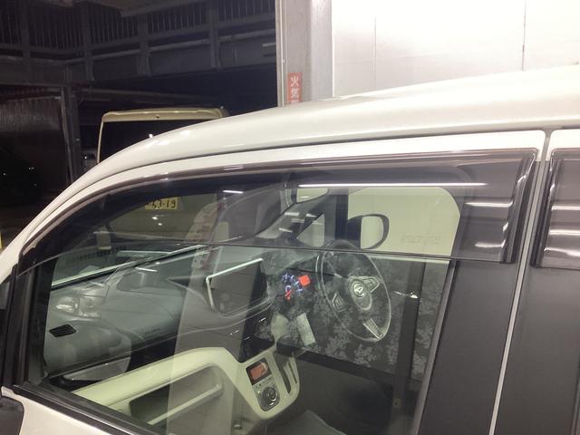 ムーヴＸリミテッドII　ＳＡIII衝突被害軽減ブレーキ　横滑り防止装置　オートハイビーム　アイドリングストップ　ステアリングスイッチ　オートライト　キーフリーシステム　オートエアコン　バックカメラ　ＥＴＣ　マット　バイザー（岐阜県）の中古車