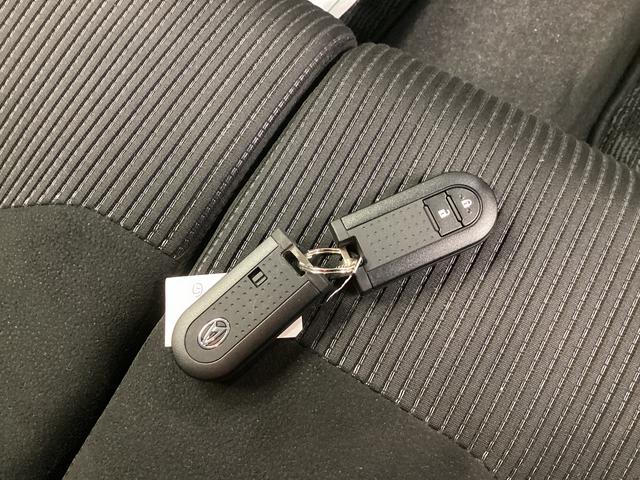 ムーヴＸリミテッドII　ＳＡIII衝突被害軽減ブレーキ　横滑り防止装置　オートハイビーム　アイドリングストップ　ステアリングスイッチ　オートライト　キーフリーシステム　オートエアコン　バックカメラ　ＥＴＣ　マット　バイザー（岐阜県）の中古車