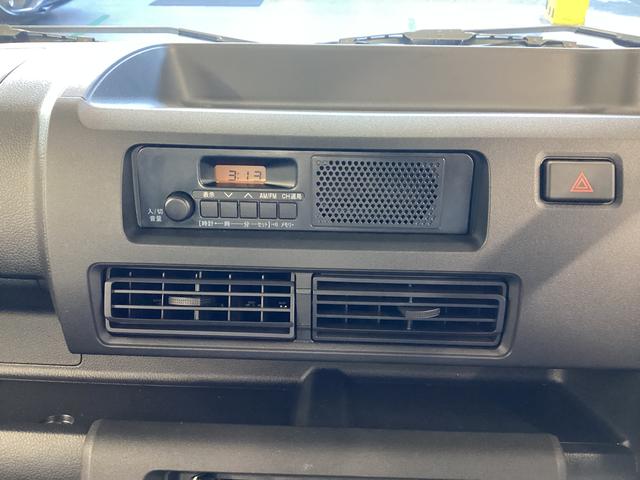 ハイゼットトラックスタンダード衝突被害軽減ブレーキ 横滑り防止装置 4WD CVT エアコン パワステ ラジオ オートハイビーム アイドリングストップ オートライト マット バイザー(岐阜県)の中古車